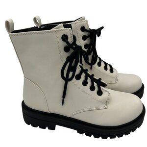 SODA Chunky White Lace-Up Combat Ankle Boots With Black Soles & Laces Size 8.5